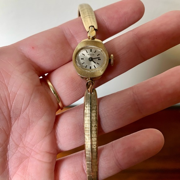 Rare vintage Wyler 10K rgp mechanical watch - Picture 3 of 8